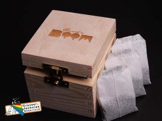 Relatiegeschenk, logo laseren in theekistje